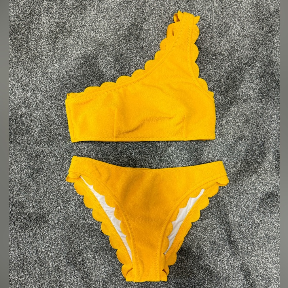 Yellow bikini